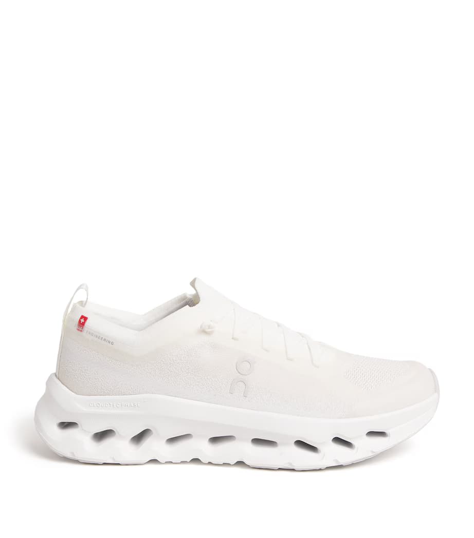 ON Cloudtilt Trainers
